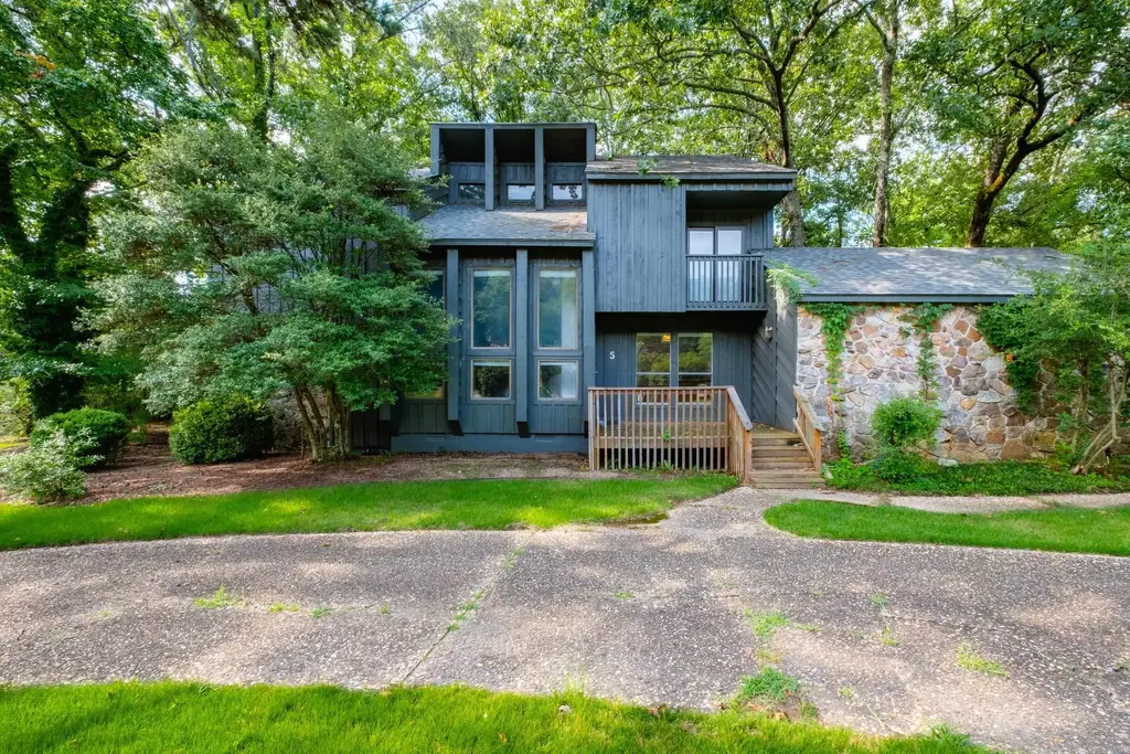 5 Trevino Drive, Maumelle