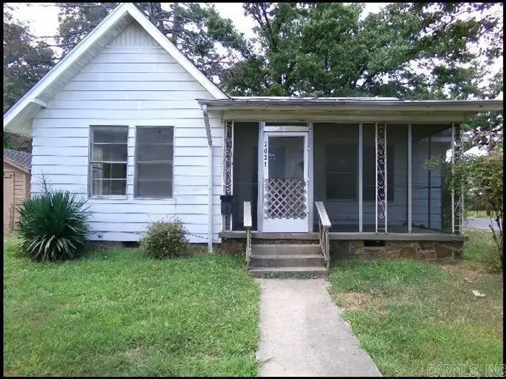 2021 N Poplar Street, North Little Rock