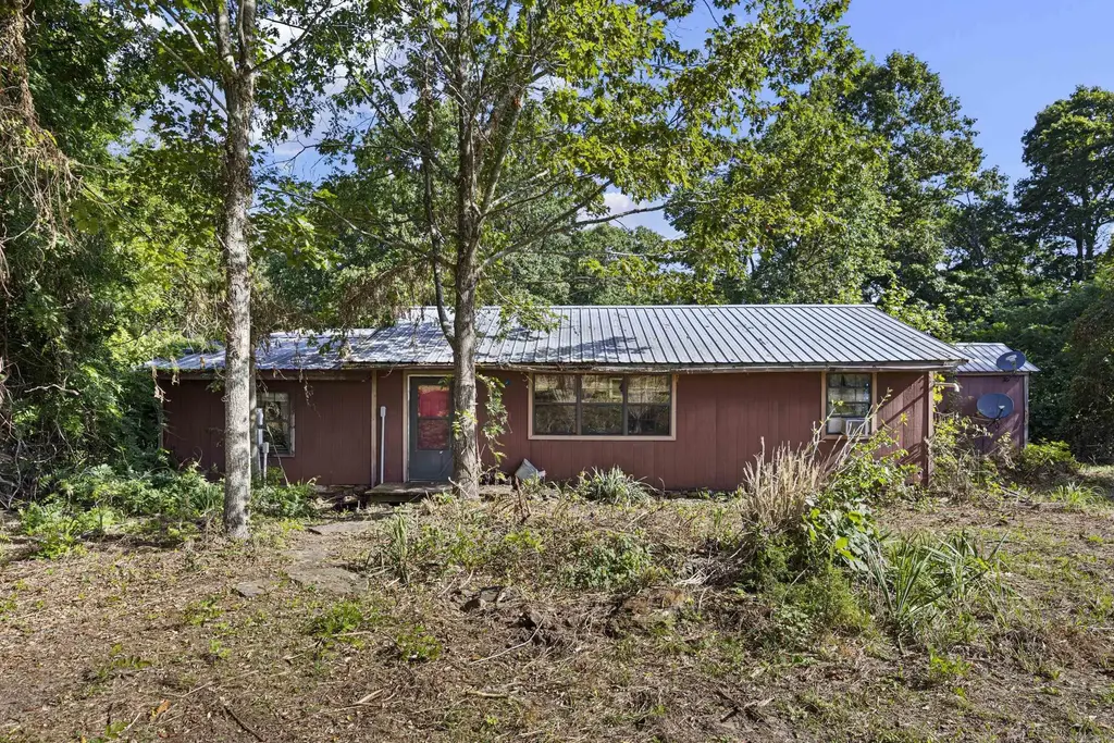 3828 Highway 123, Hagarville