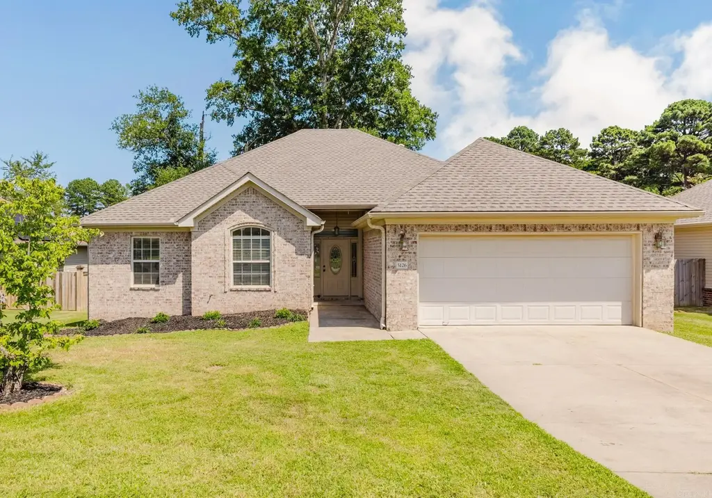 5126 Buckingham Place, Bryant