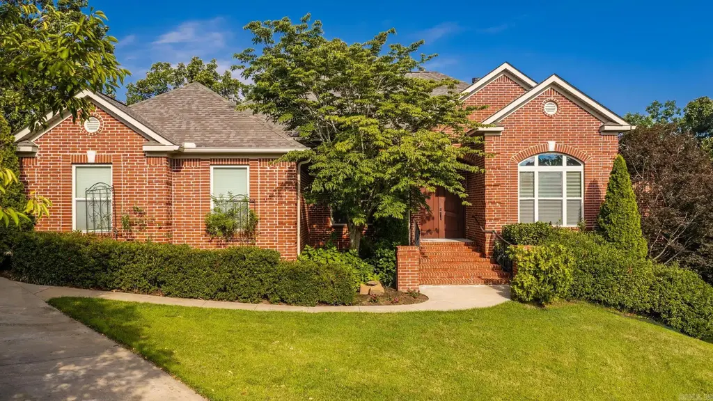 1817 Kristen Court, Sherwood
