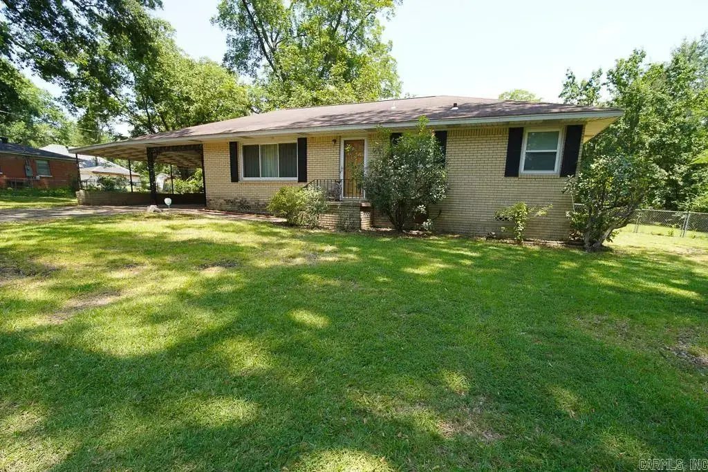 9123 S Heights Road, Little Rock