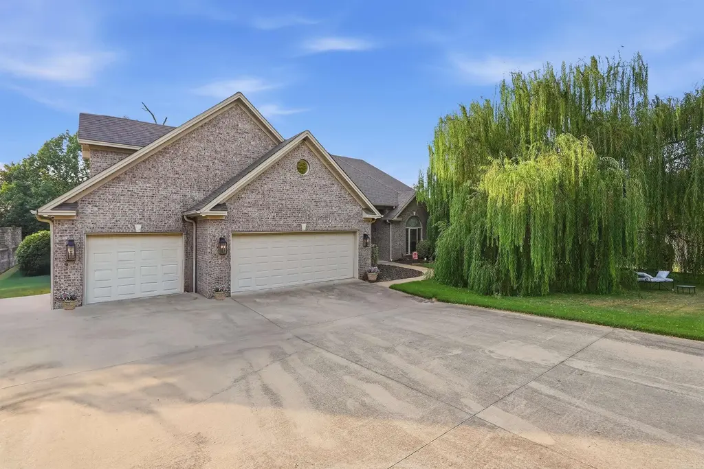 7225 E Worth Ave, Benton