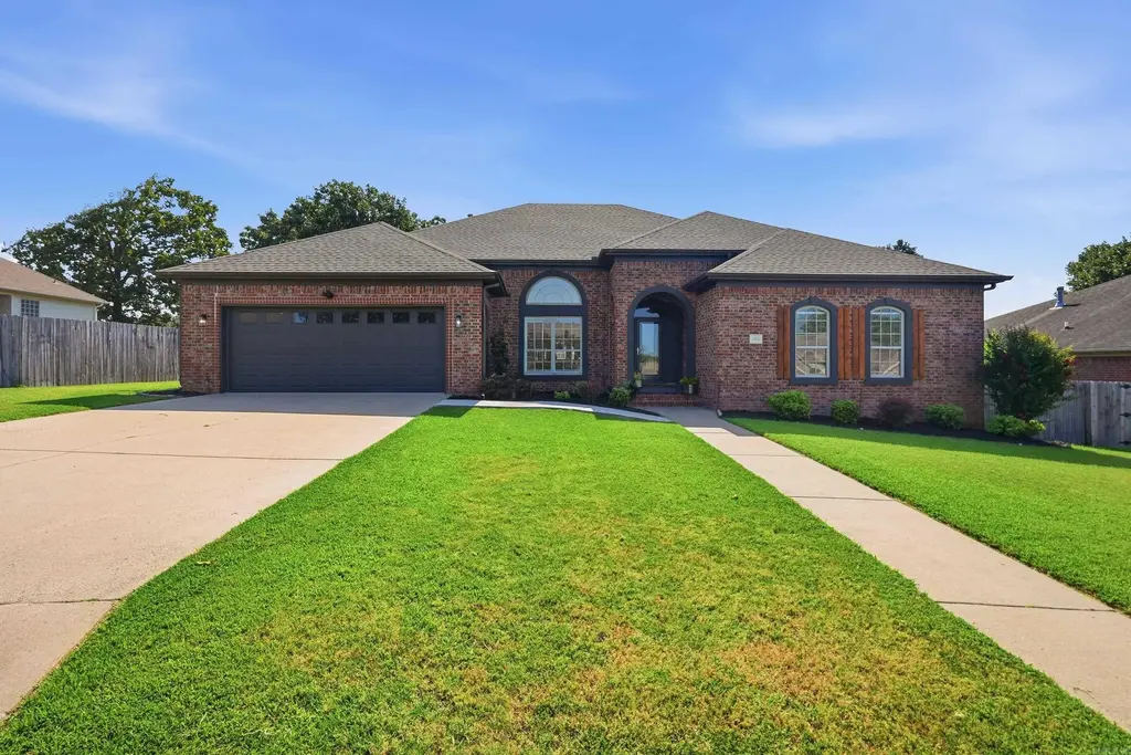 1724 Oakbrook Drive, Sherwood