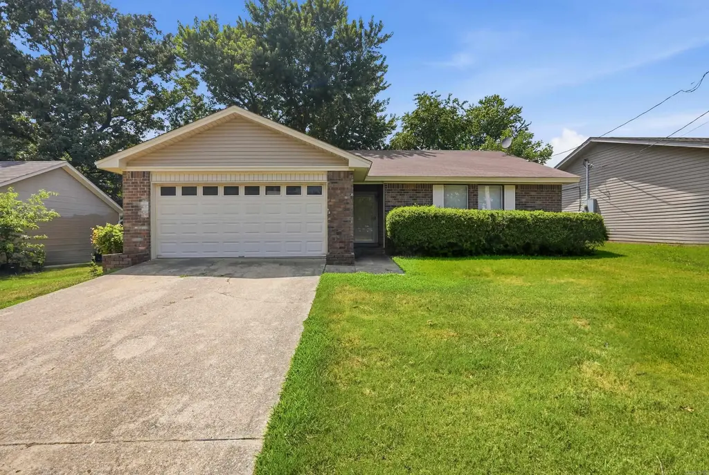 105 King Pine Road, Sherwood