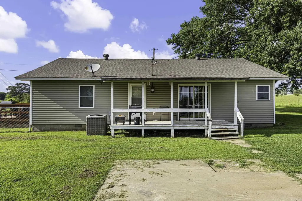 583 Grandview Road, Center Ridge