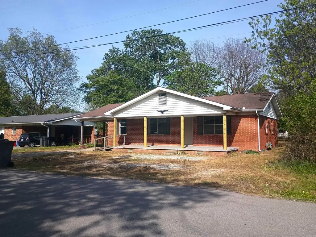 209 S. 16th Ave, Paragould