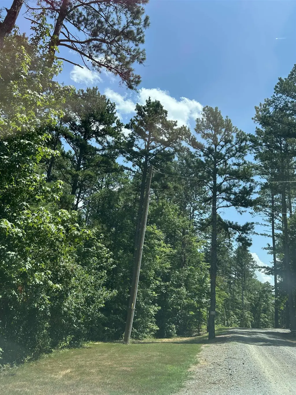 3306 Black Hill Road, Bee Branch