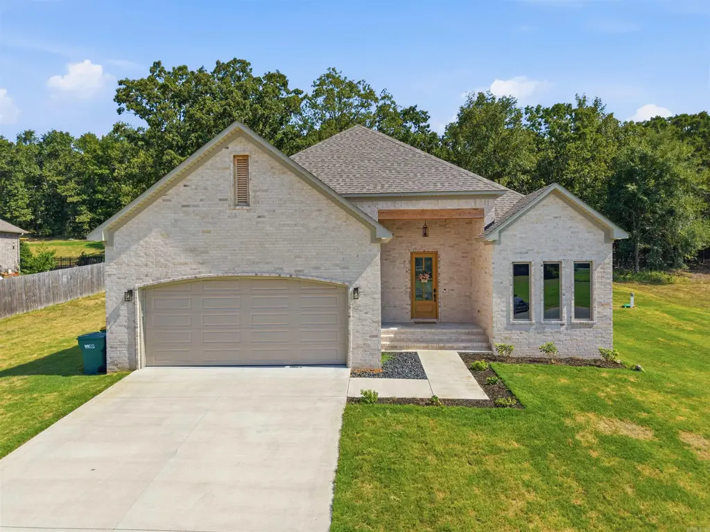 8303 Button Cove, Sherwood
