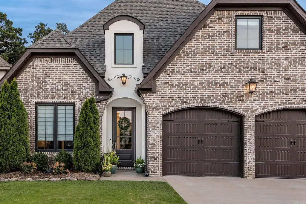 7 Fletcher Ridge Circle, Little Rock