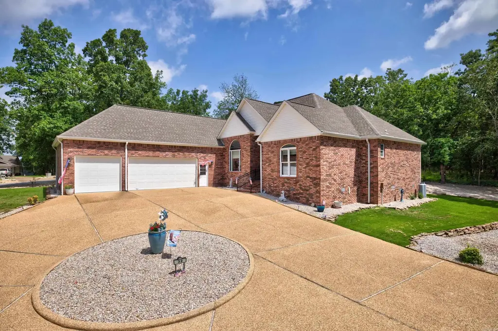 32 Sanchez Way, Hot Springs Village