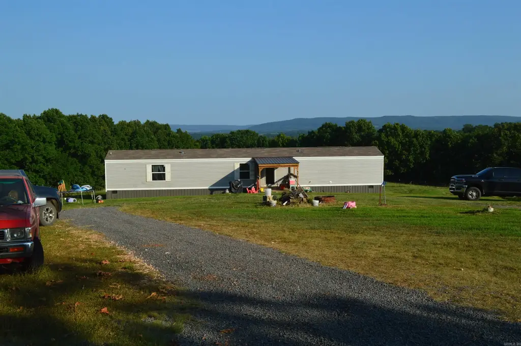 1234 Grassy Road, Marshall