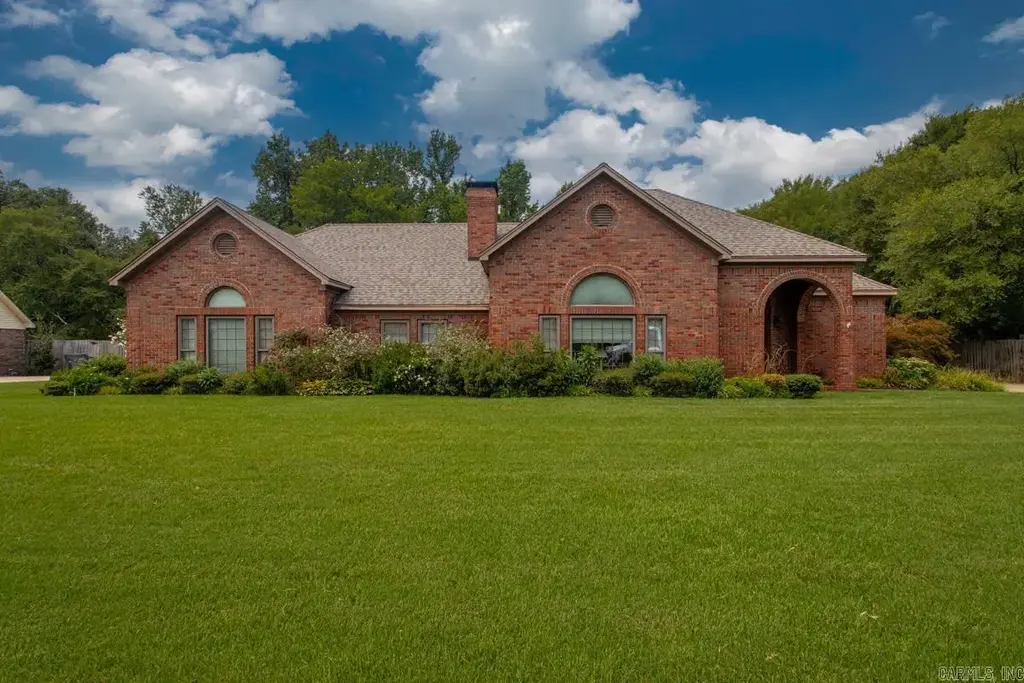 209 Morningside Drive, Bryant