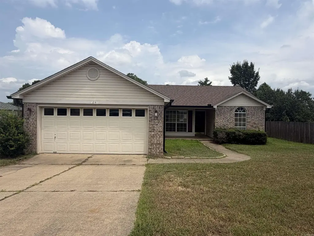 24 Meadow Ridge Loop, Maumelle