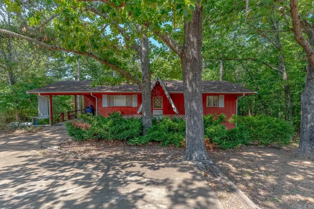 11 Iroquois Drive, Cherokee Village