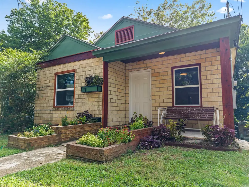 111 Greenway Street, Hot Springs National Park