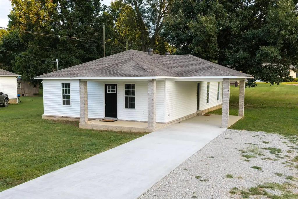207 W Warner Drive, Marmaduke