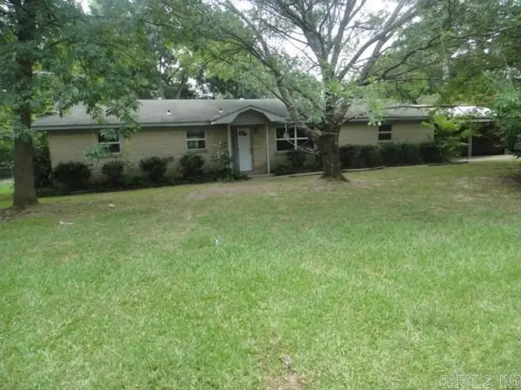 801 W Iowa Street, Beebe