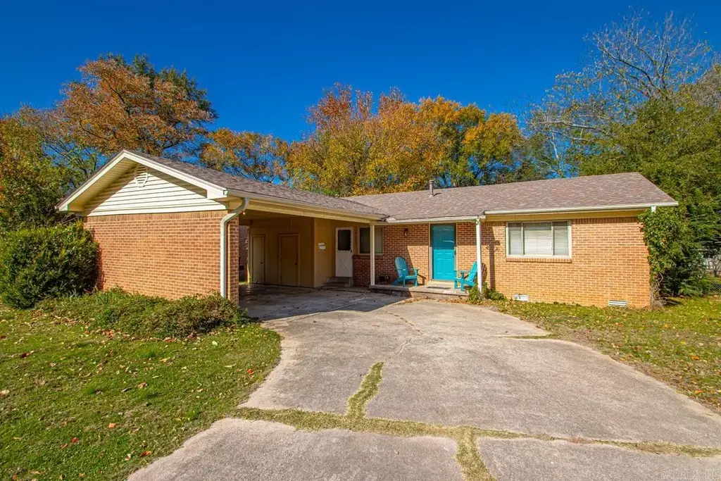 9312 Cloverhill Road, Little Rock