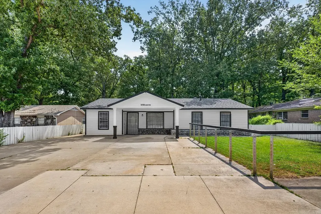 9705 Comstock Road, Little Rock