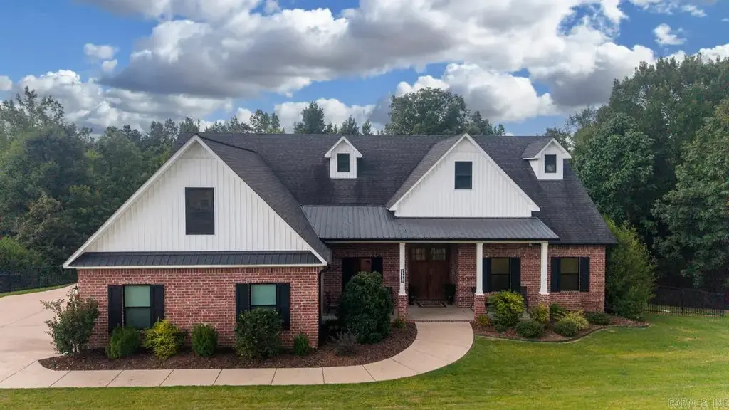 3981 Bent Tree, Benton