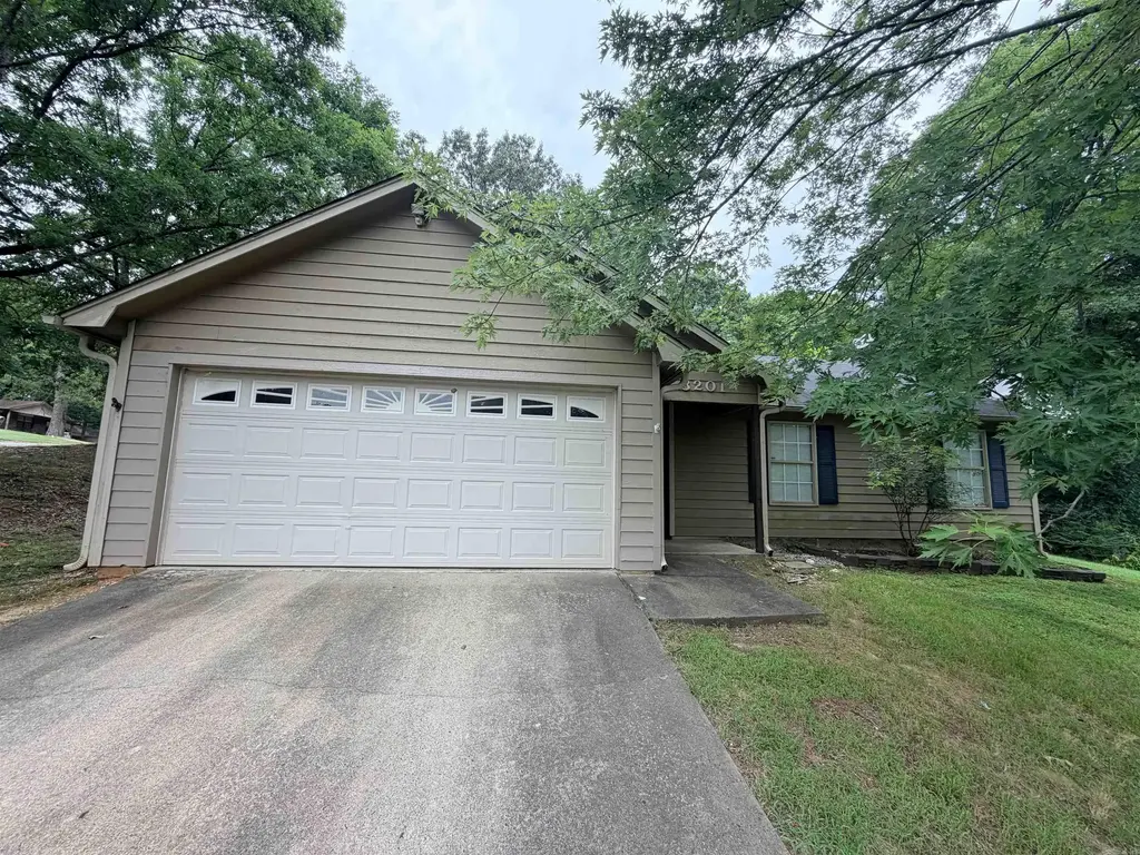 3201 Stivers Boulevard, Bryant
