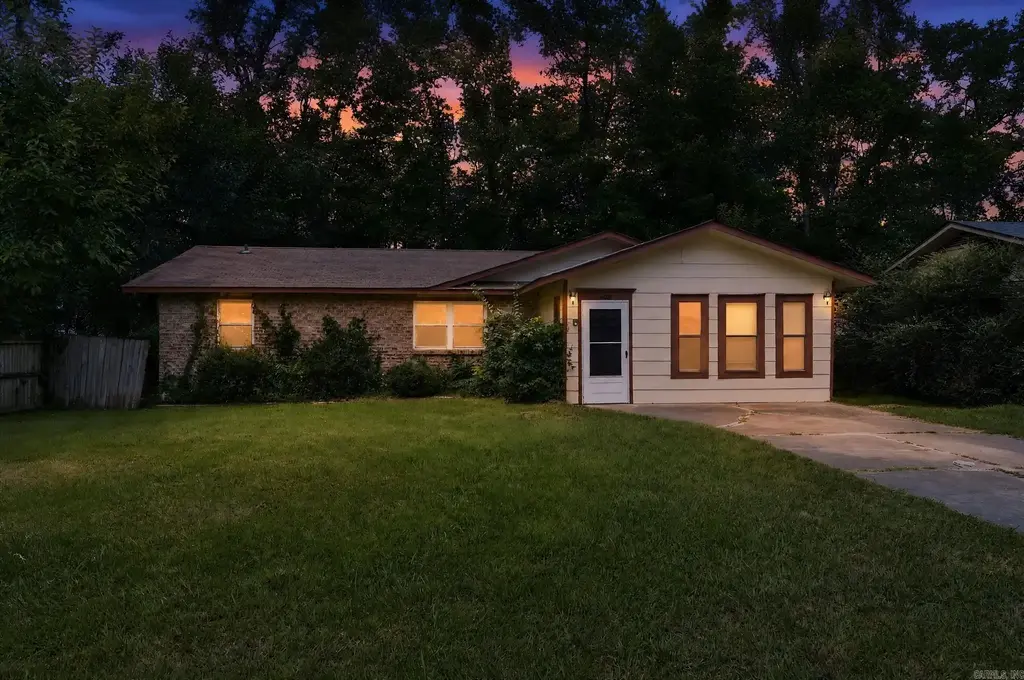408 Overland Trail, Jacksonville
