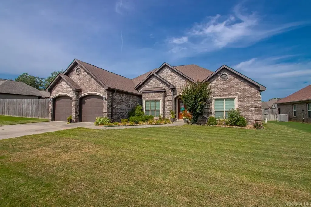 3113 Dapple Gray, Benton