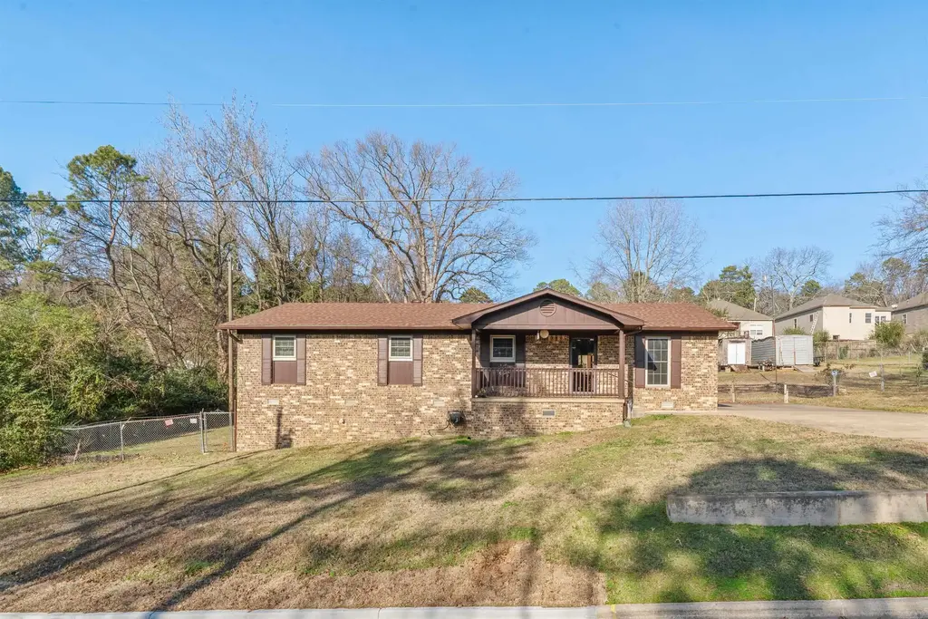 8324 W 29th Street, Little Rock