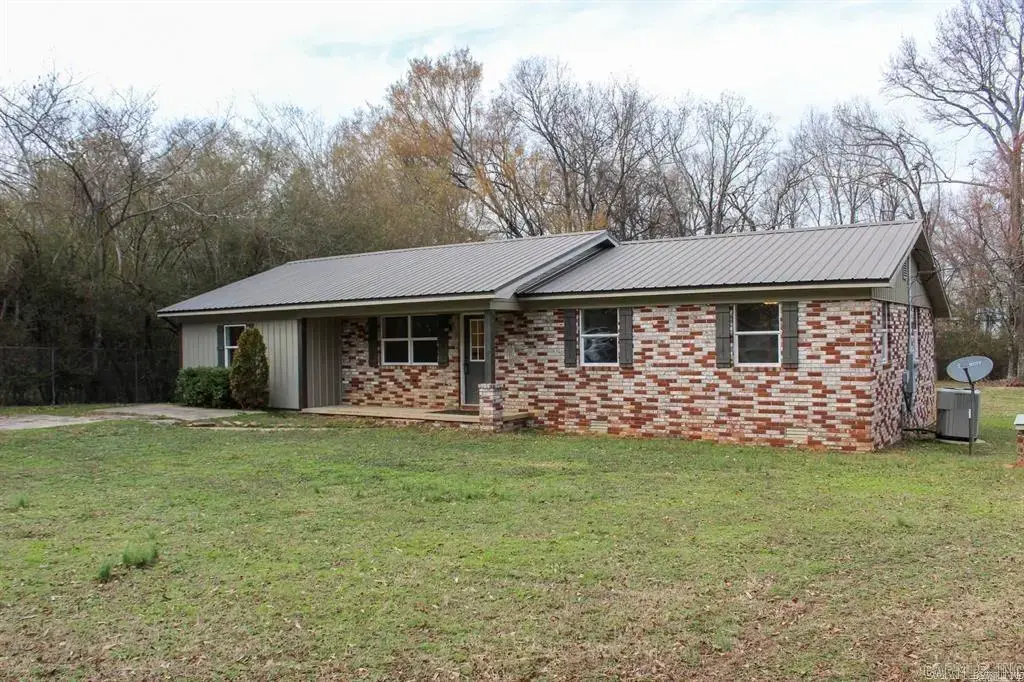 117 Cherry Wood Lane, Searcy