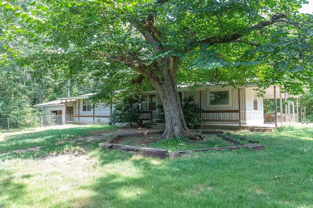 5770 Hwy 71 S, Cove