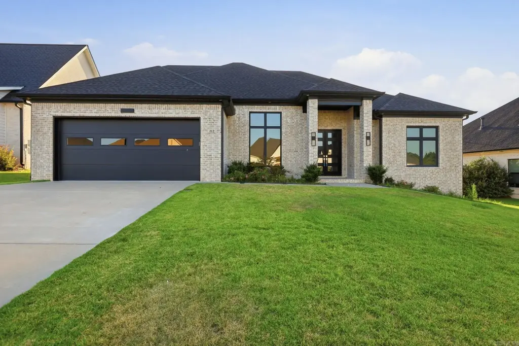 212 Caurel Lane, Little Rock