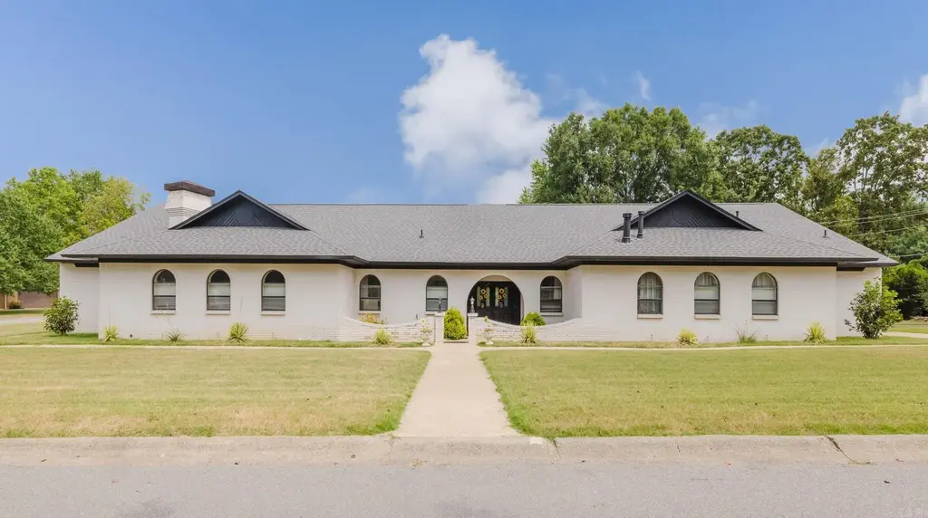 1 Warbler Drive, Sherwood