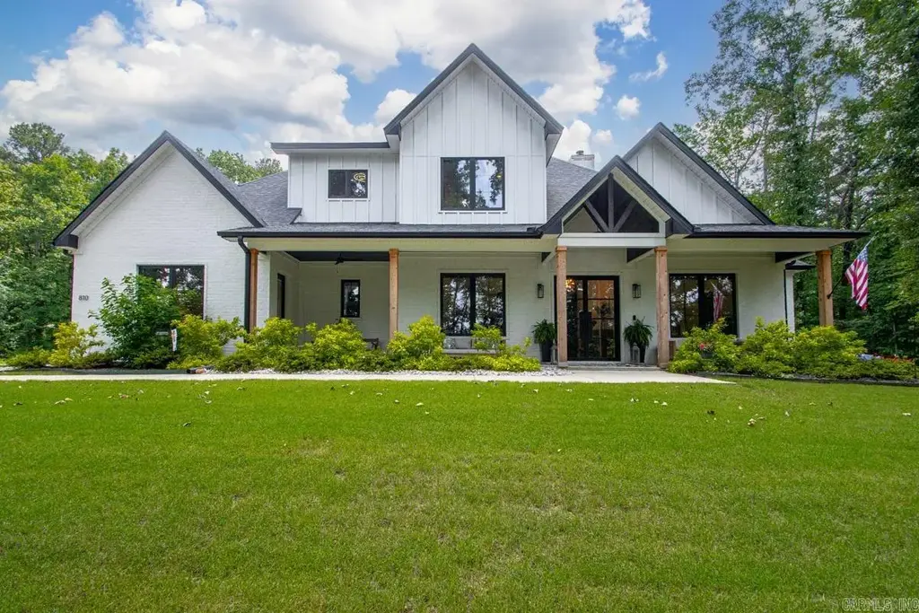 810 Caddo Drive, Benton