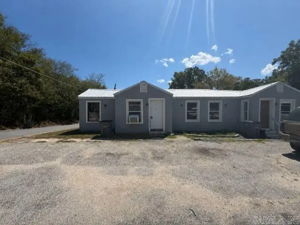 407 Henry Street, Hot Springs