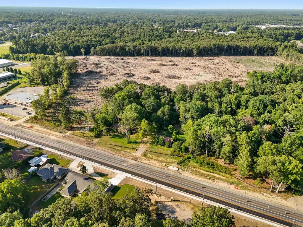 6703 And 6707 Sheridan Road, Pine Bluff