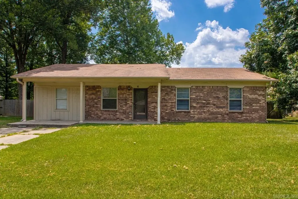 28 Pheasant Run Drive, Cabot
