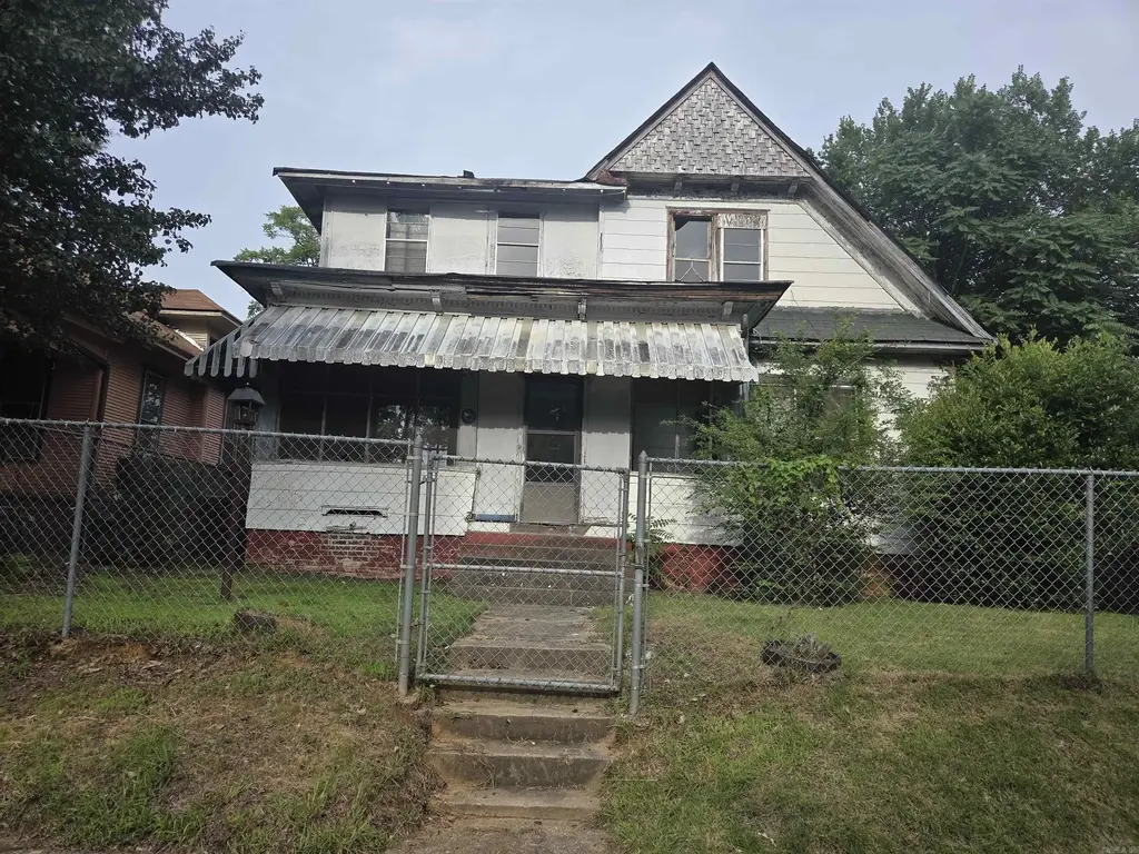 2709 S Izard, Little Rock