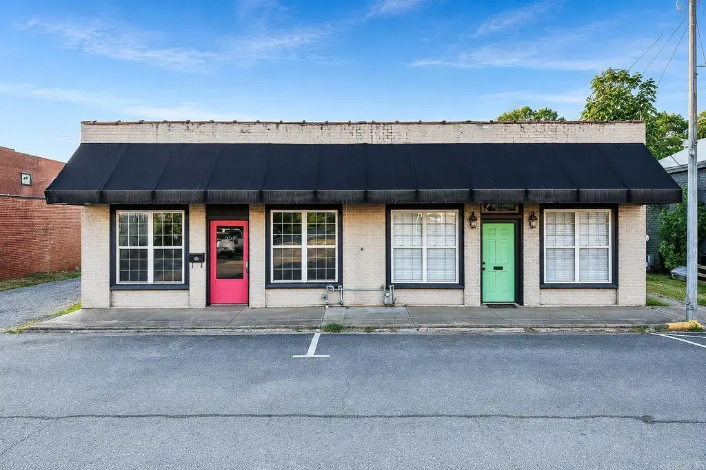 102-104 N Oak Street, Sheridan