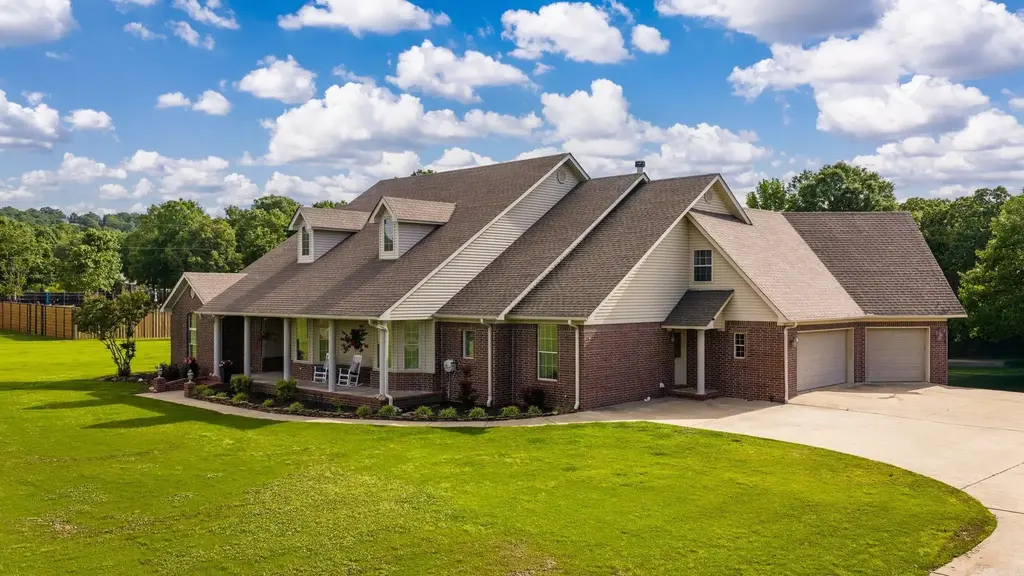 13 Agarita Cove, Conway