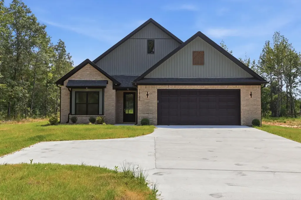 12786 W Sardis Road, Bauxite