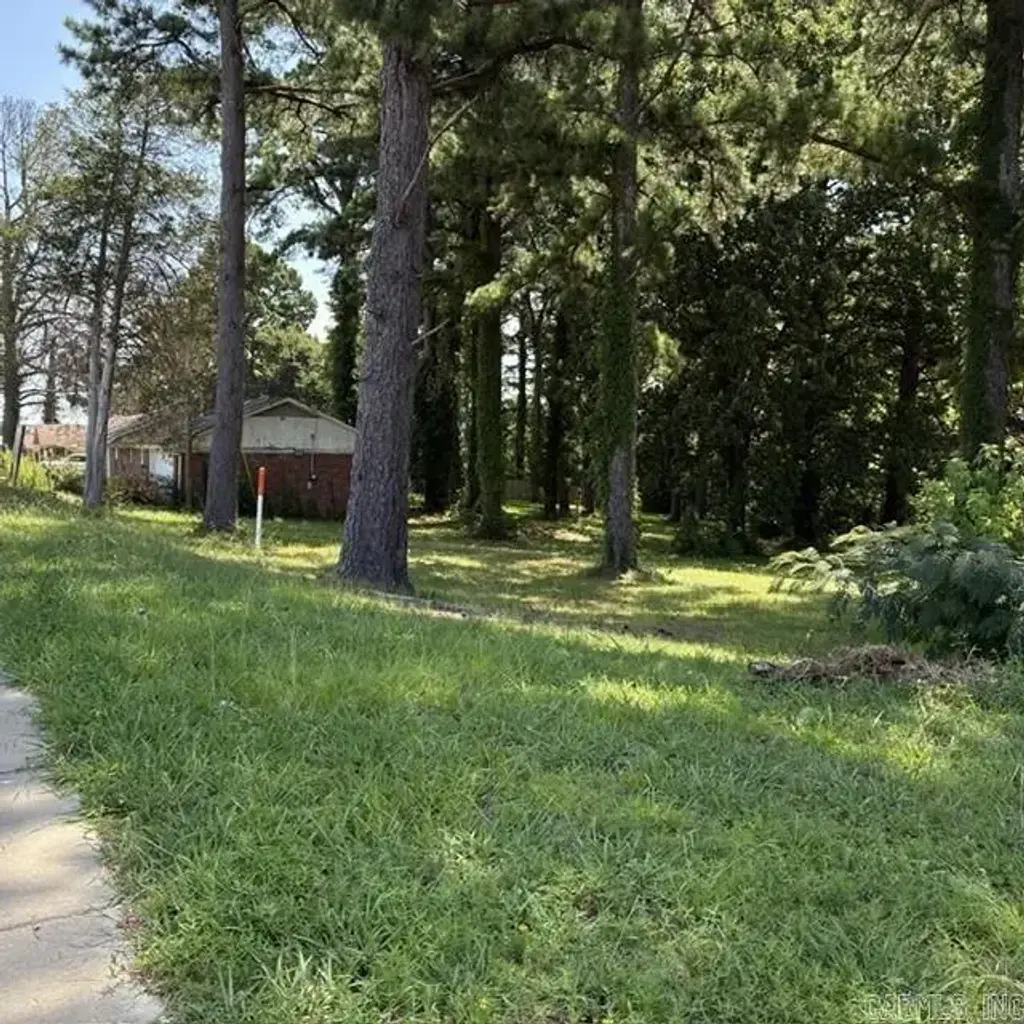 3808 Hwy 5 N, Bryant