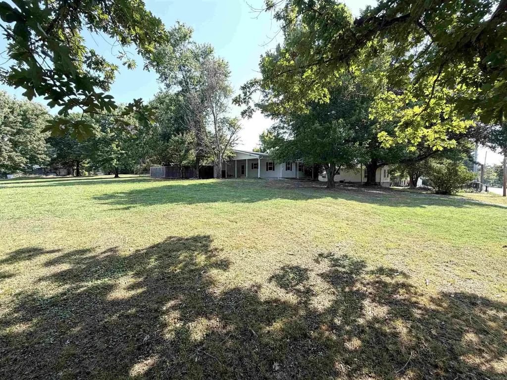 404 Deridder Avenue, Mena