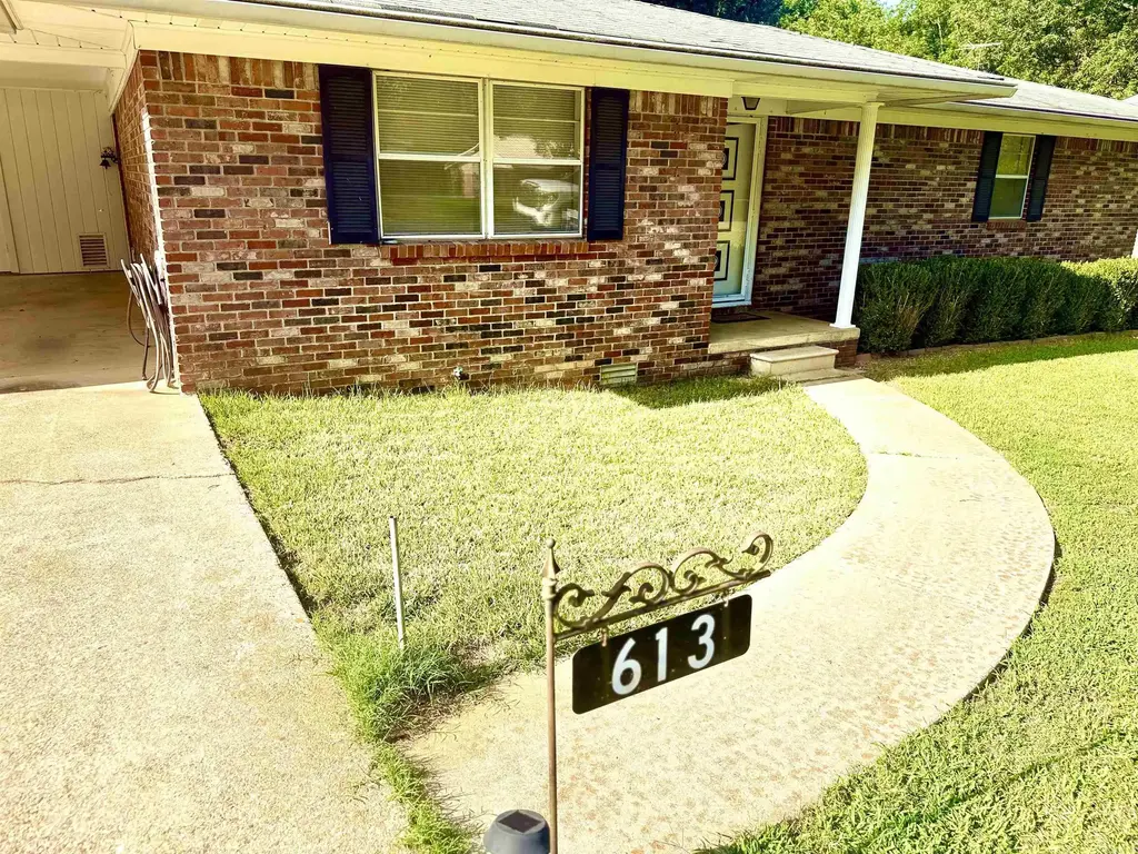 613 E Cedar, Warren