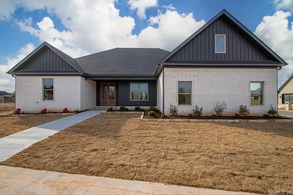 602 Corondelet, Maumelle