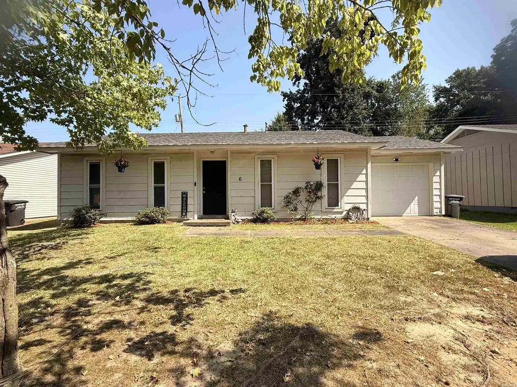 6 Woodbriar Ct, Jacksonville