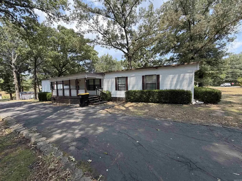 4 Paradise Circle, Mayflower