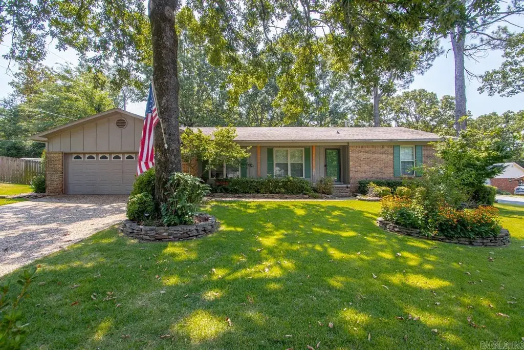 7600 Tomahawk Dr, North Little Rock