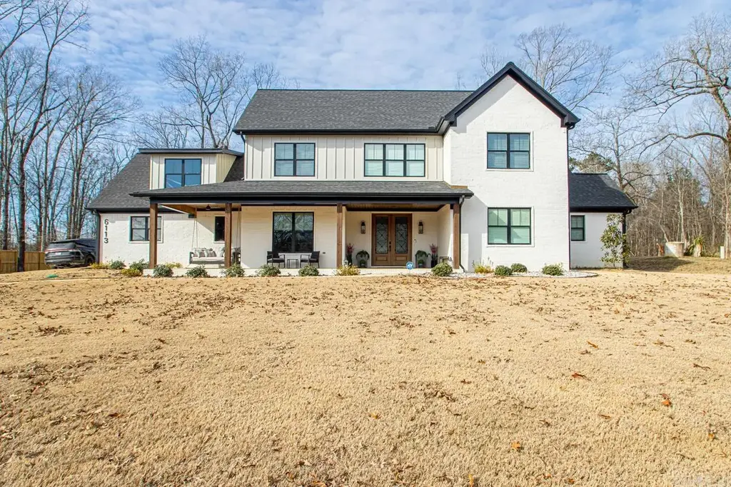 6113 Fait Road, Benton