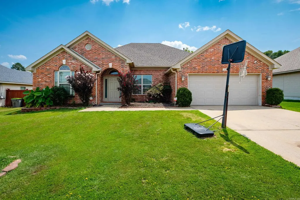 2115 Magna Carta Ln, Bryant